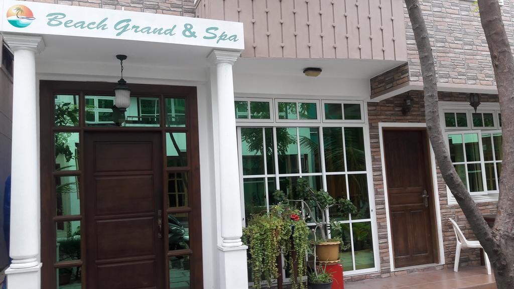 Beach Grand And Spa Male Exterior photo